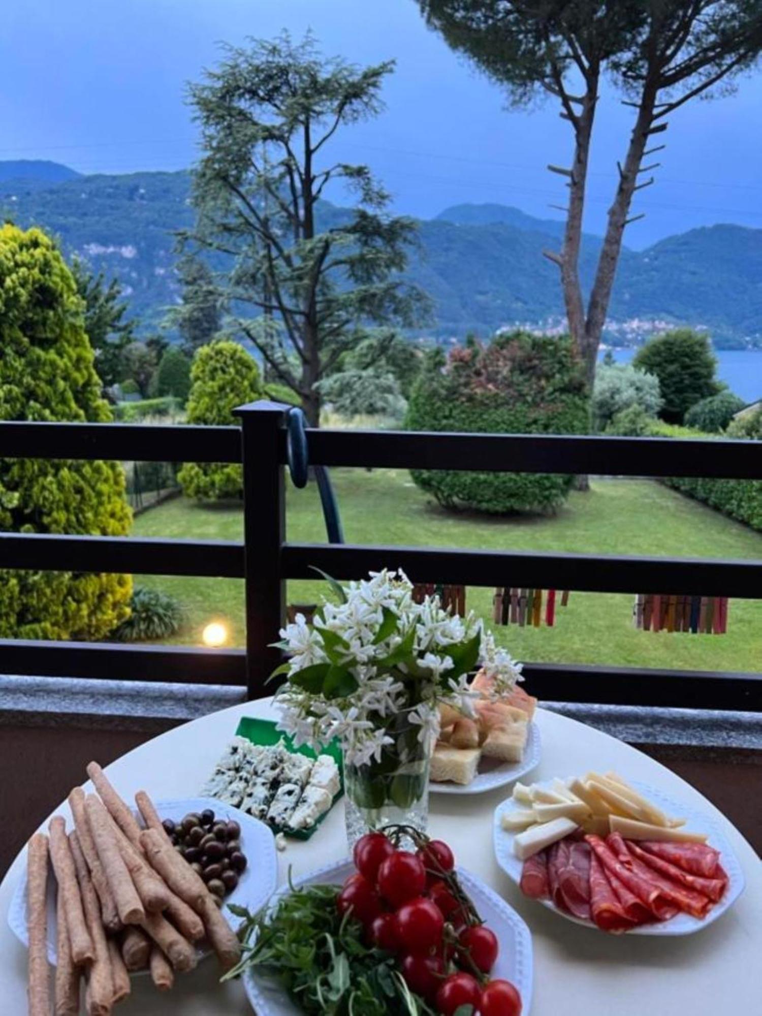 Villa Rosi Lierna Luaran gambar